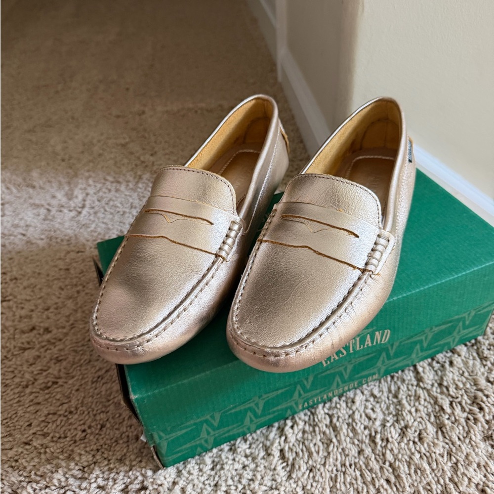 Eastland Women’s Patricia Gold Color Size 10 Flats- New In Box